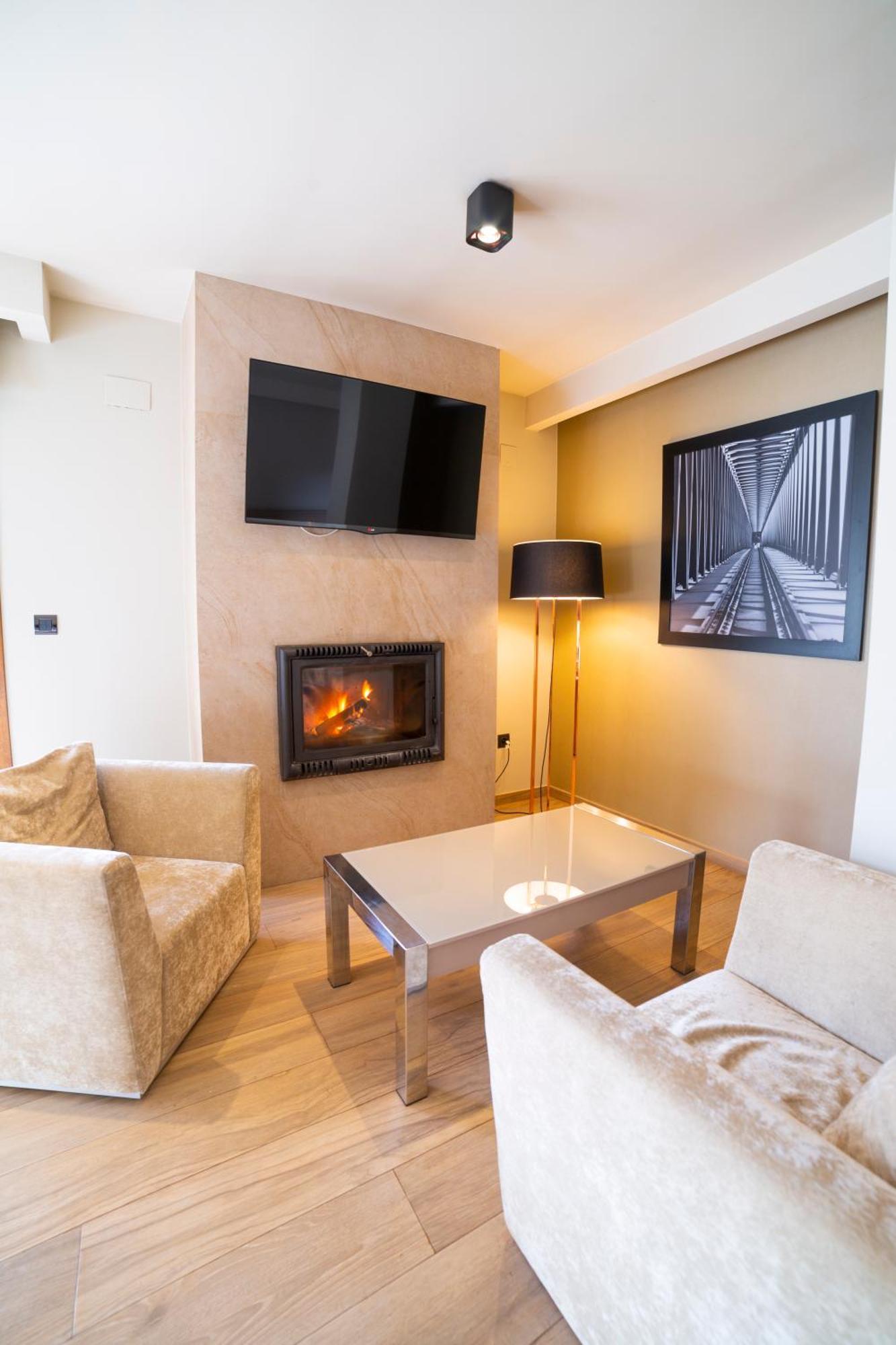 Suites Finca Los Olivos 알칼라 델 후카르 외부 사진